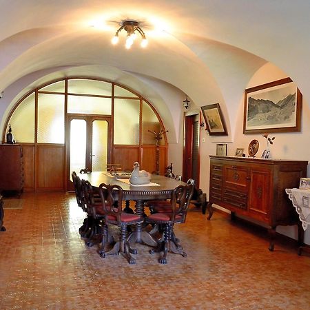 B&B Ca Dei Baroni เปลลิซซาโน ภายนอก รูปภาพ